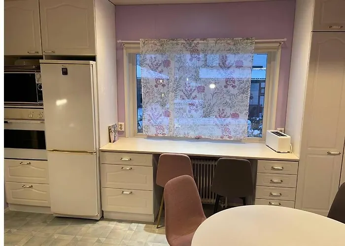 Cosy 4 Big R+sauna House Near Communication+market Apartment