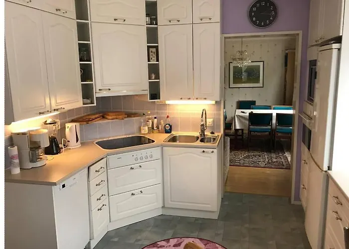 Cosy 4 Big R+sauna House Near Communication+market Apartment *